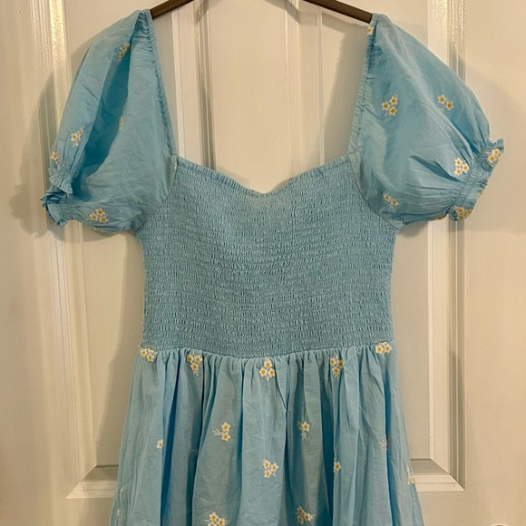 Cleobella Belinda Mini Dress NWT - floral embroidery - medium - Picture 3 of 5